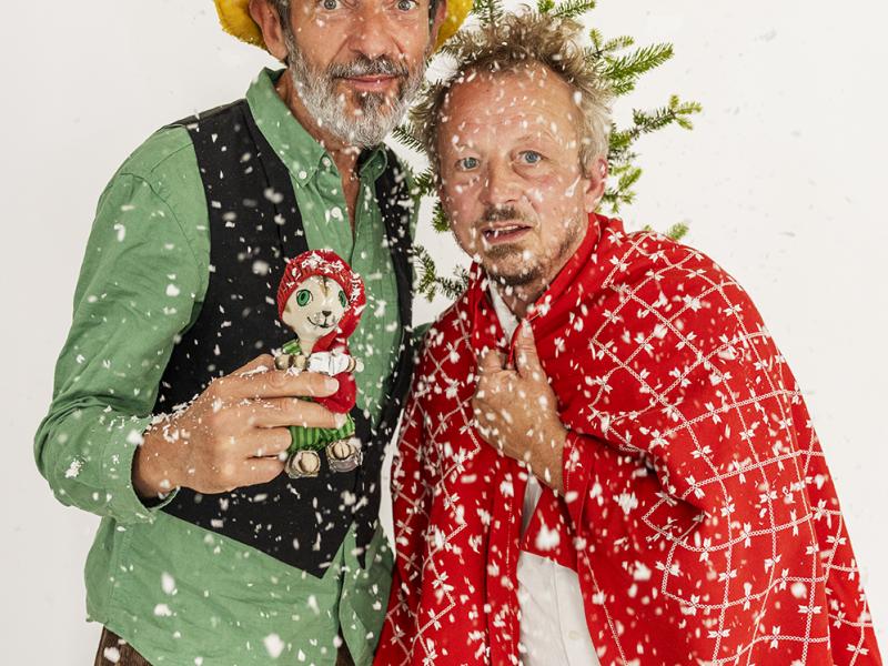 Billede af Peddersen og Findus i snevejr